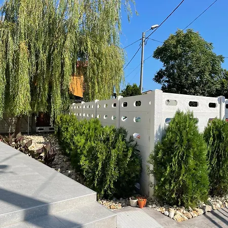 Eos - Guest house *